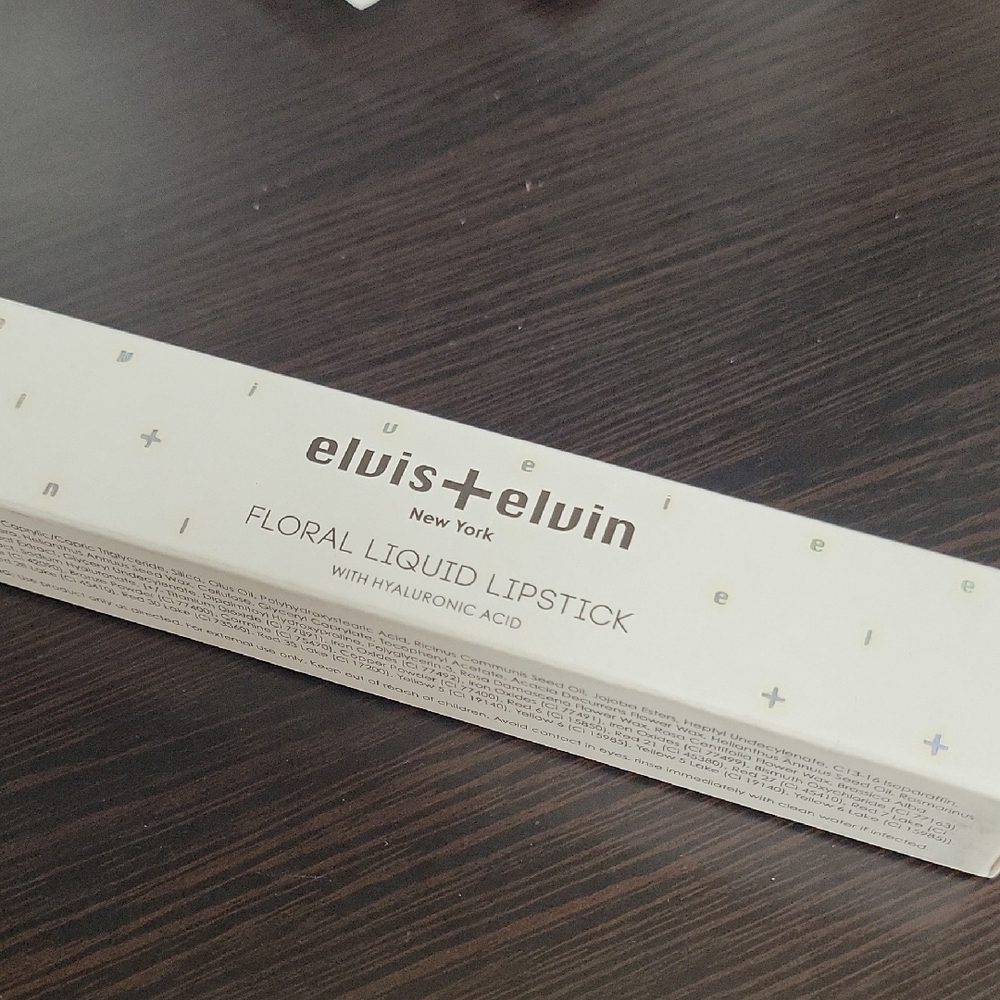 Elvis + Elvin Floral Liquid Lipstick 340 Brick Red New In Box